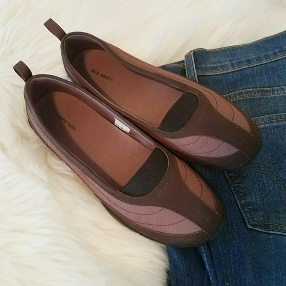 Lands End slip on sneakers / loafers sz 7B - Picture 1 of 6